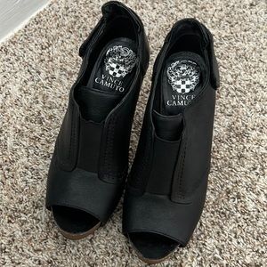 Black Vince Camuto Pernot Open Toe Leather Booties, Worn Once. Women’s size 5.5